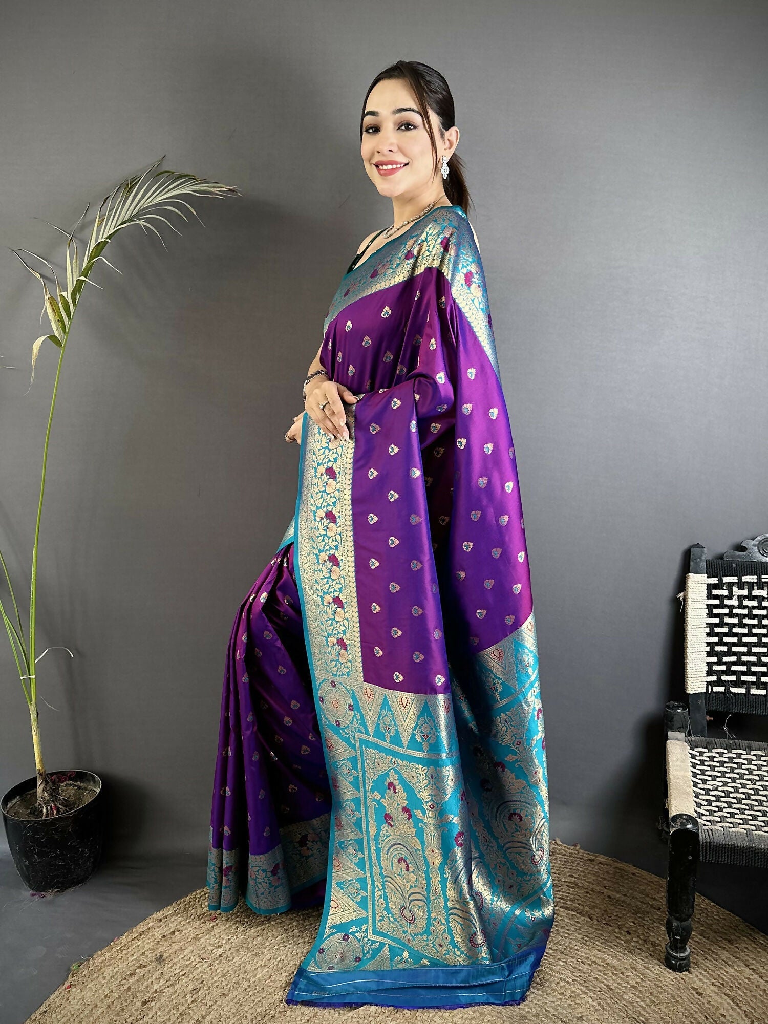 Joban Fashion Purple Intricate Motifs Soft Silk Banarasi Saree