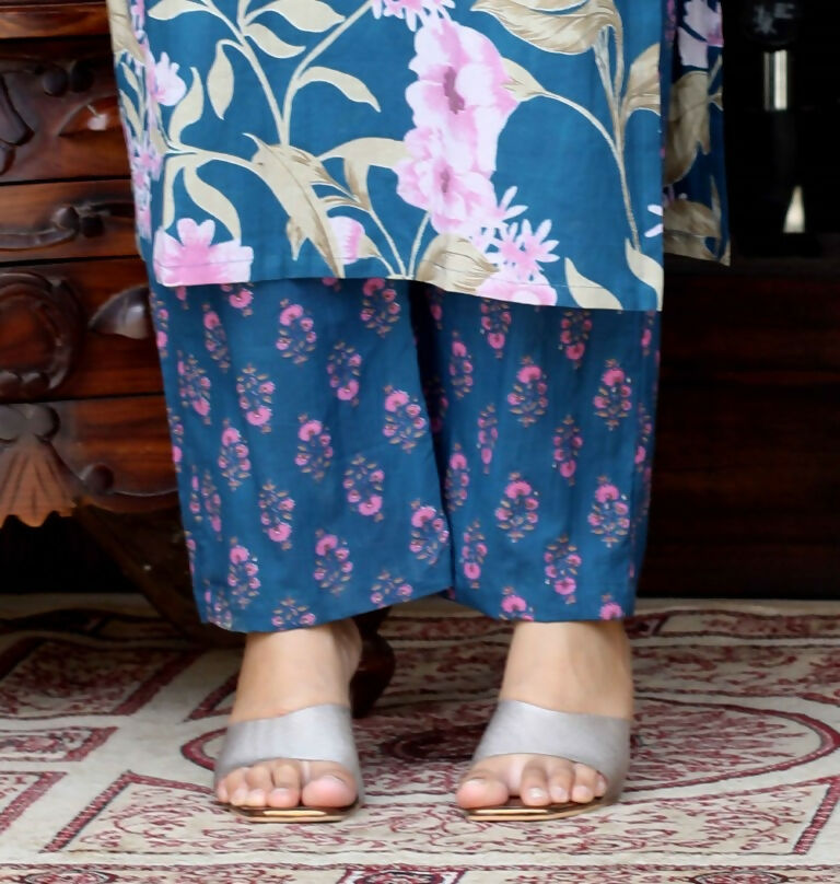 Miravan Women's Floral Block Printed Angrakha Kurta With Floral Palazzo