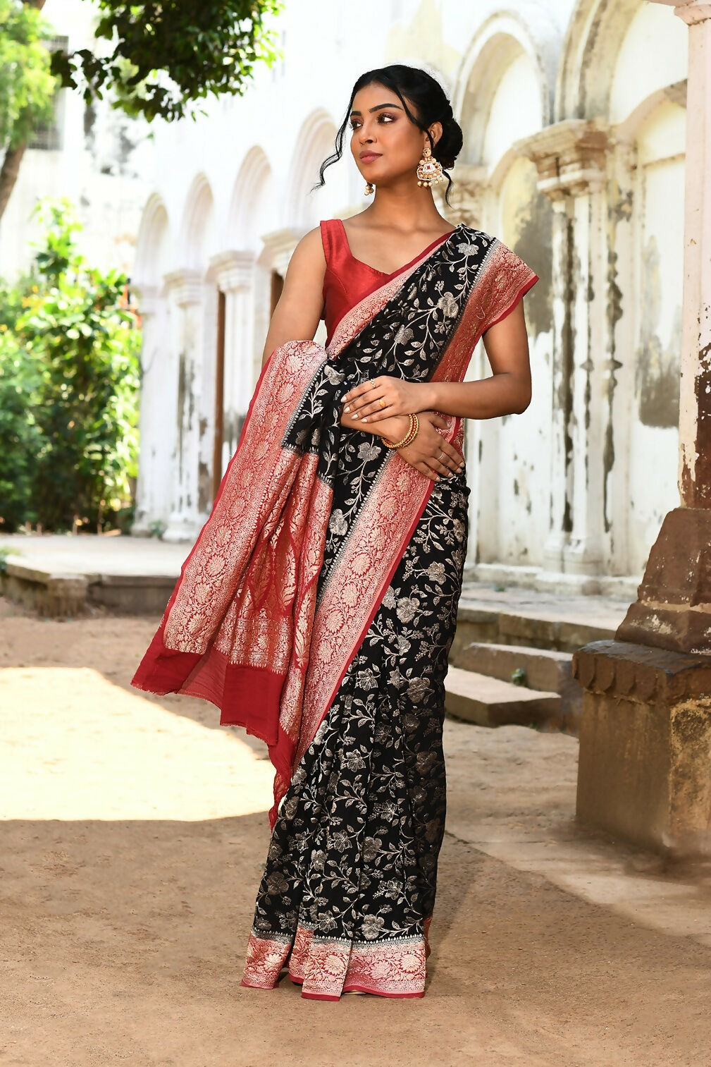 Joban Fashion Black Crepe Chiffon Pure Handloom Banarasi Silk Saree
