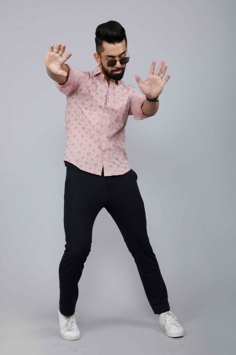Miravan Men's Pink Pure Cotton Floral Print Slim Fit Casual Shirt