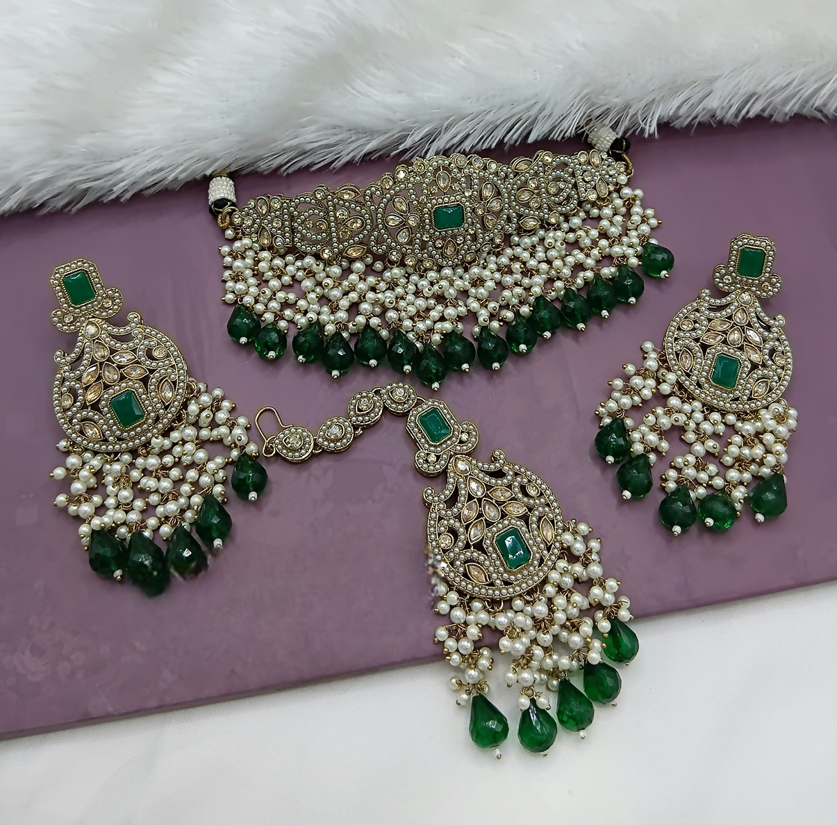 Joban Fashion Green Alloy Choker Set