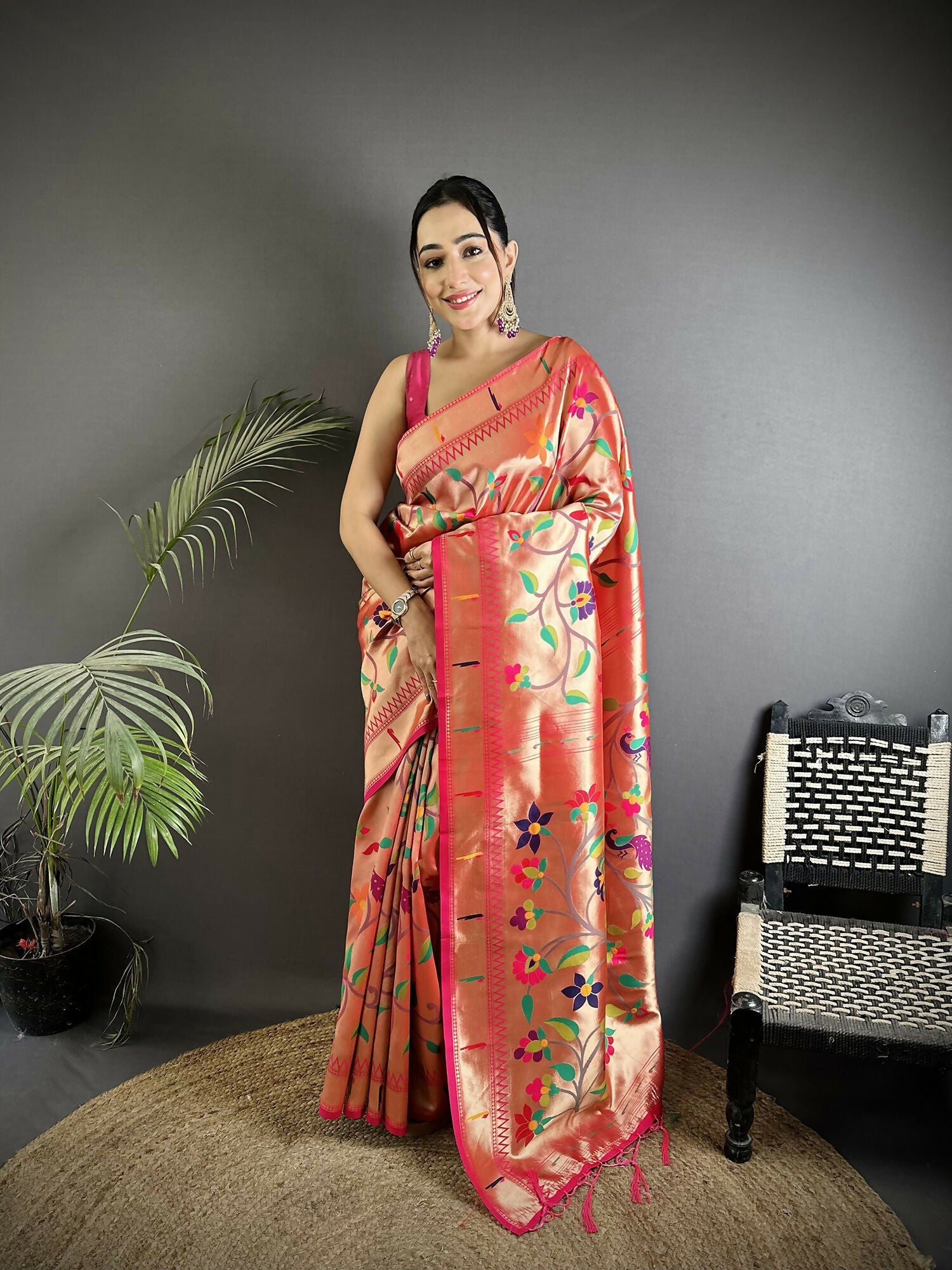Joban Fashion Reddish Pink Peacock And Floral Soft Silk Paithani Saree - Distacart