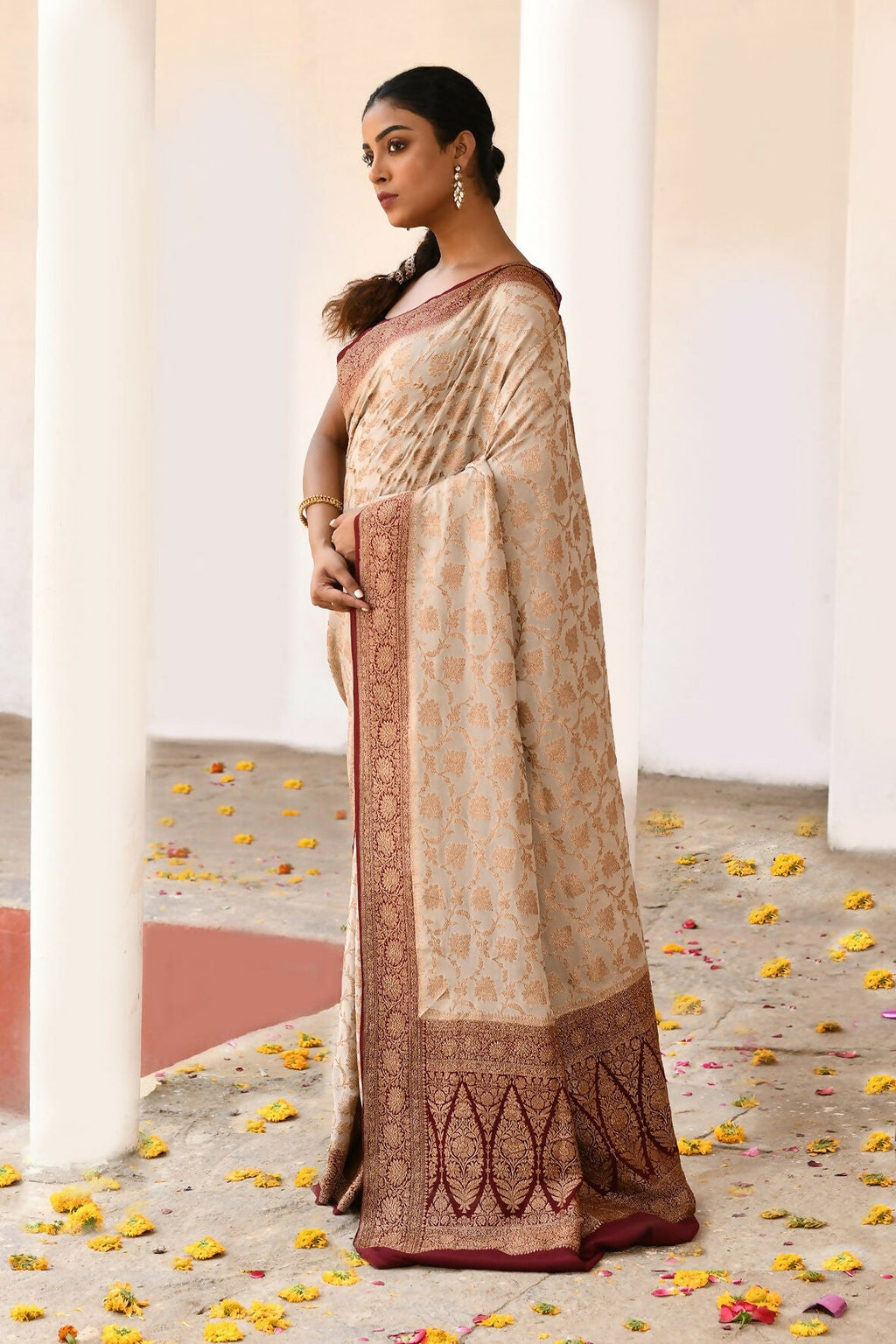 Joban Fashion Crème Crepe Chiffon Pure Handloom Banarasi Silk Saree