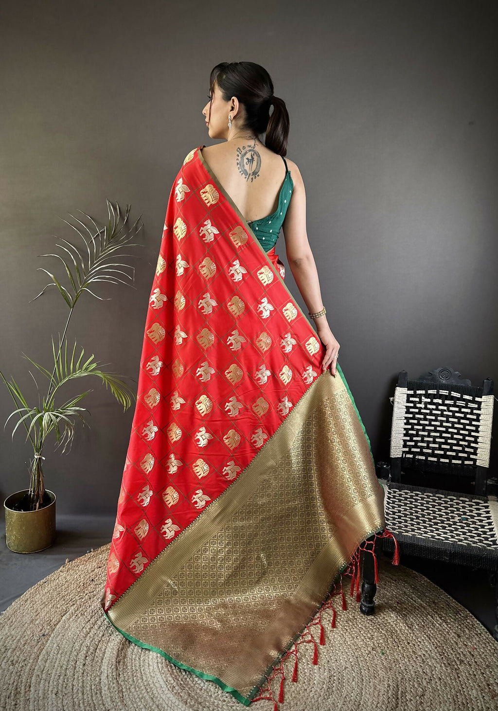 Joban Fashion Red Elephant Motif Soft Silk Banarasi silk Saree - Distacart