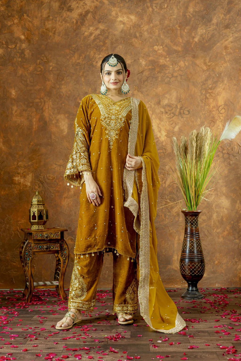 Joban Fashion Mustard Gold Velvet Embroidery Kurta Set - Distacart
