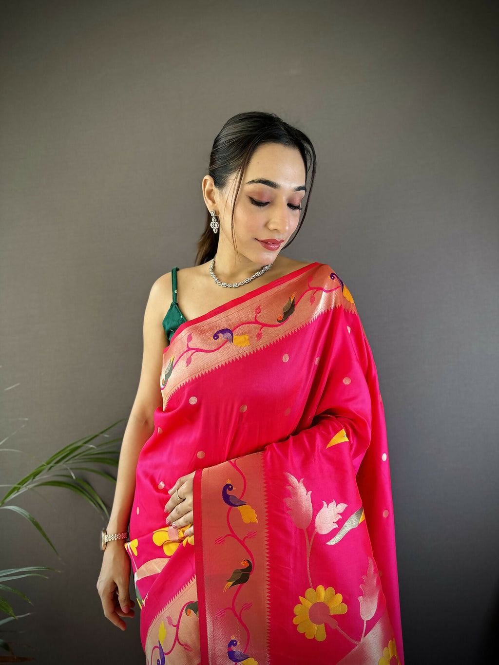 Joban Fashion Rani Pink Zari Woven Floral Motifs Soft Silk Paithani Silk Saree - Distacart