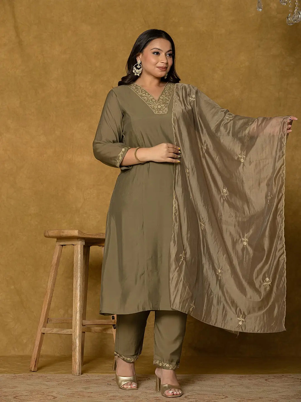 Yufta Olive Green Silk Embroidered Plus Size Kurta Dupatta Set