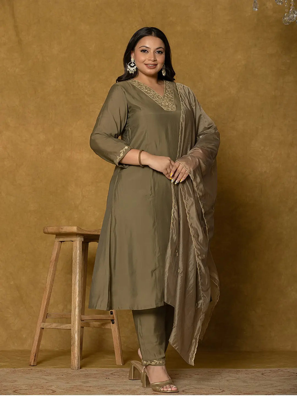 Yufta Olive Green Silk Embroidered Plus Size Kurta Dupatta Set