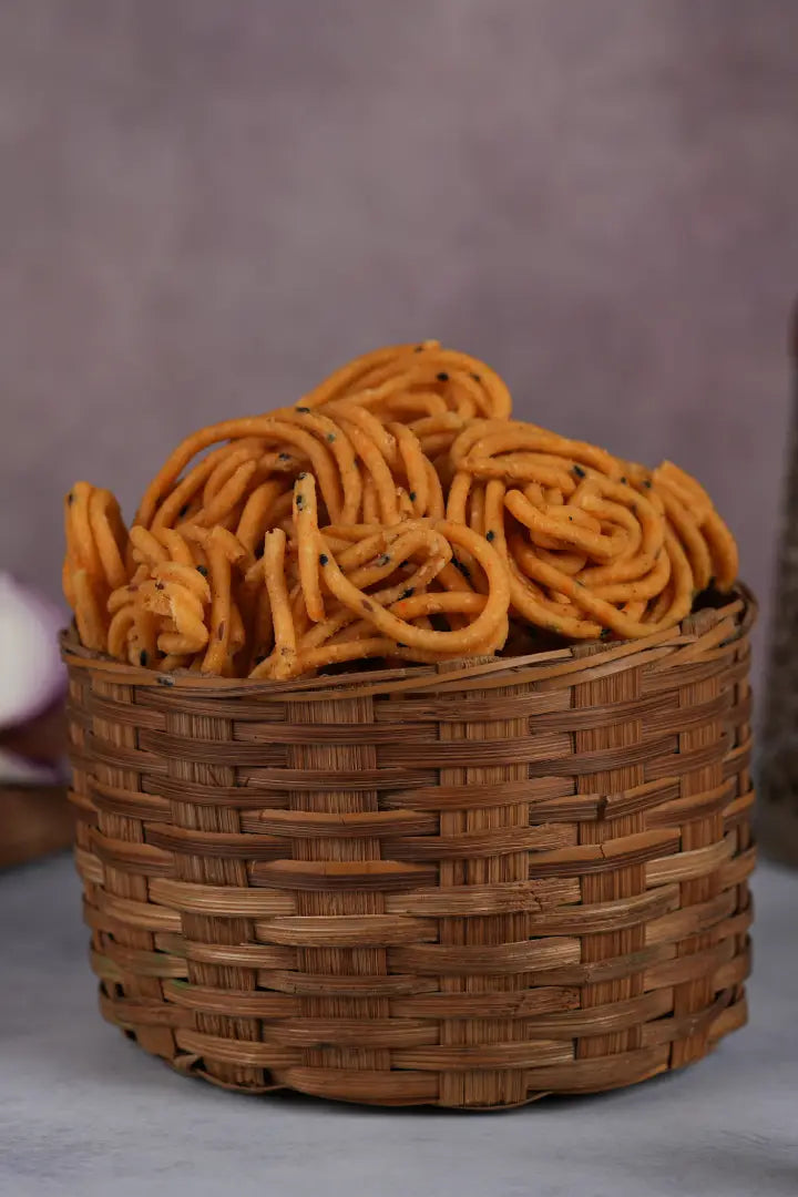 Sattur Mittai Kadai Onion Murukku - Distacart