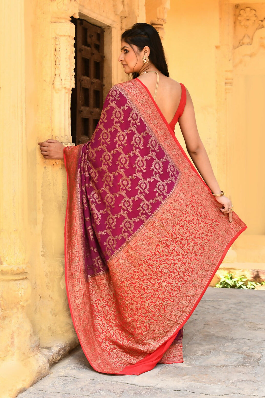 Joban Fashion Hot Pink Crepe Chiffon Pure Handloom Banarasi Silk Saree