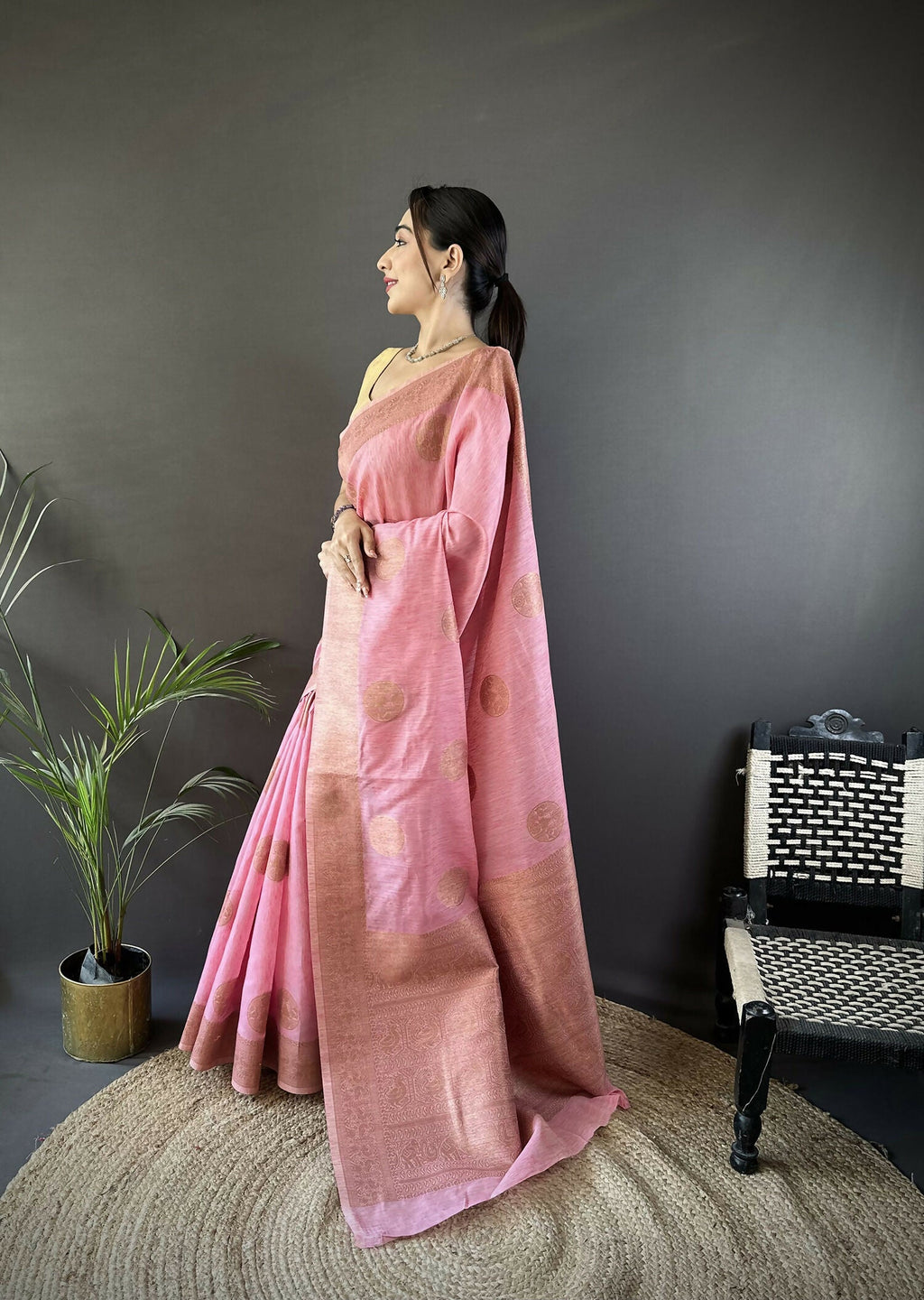Joban Fashion Pastel Pink Floral & Paisley  Linen Silk Banarasi Saree - Distacart
