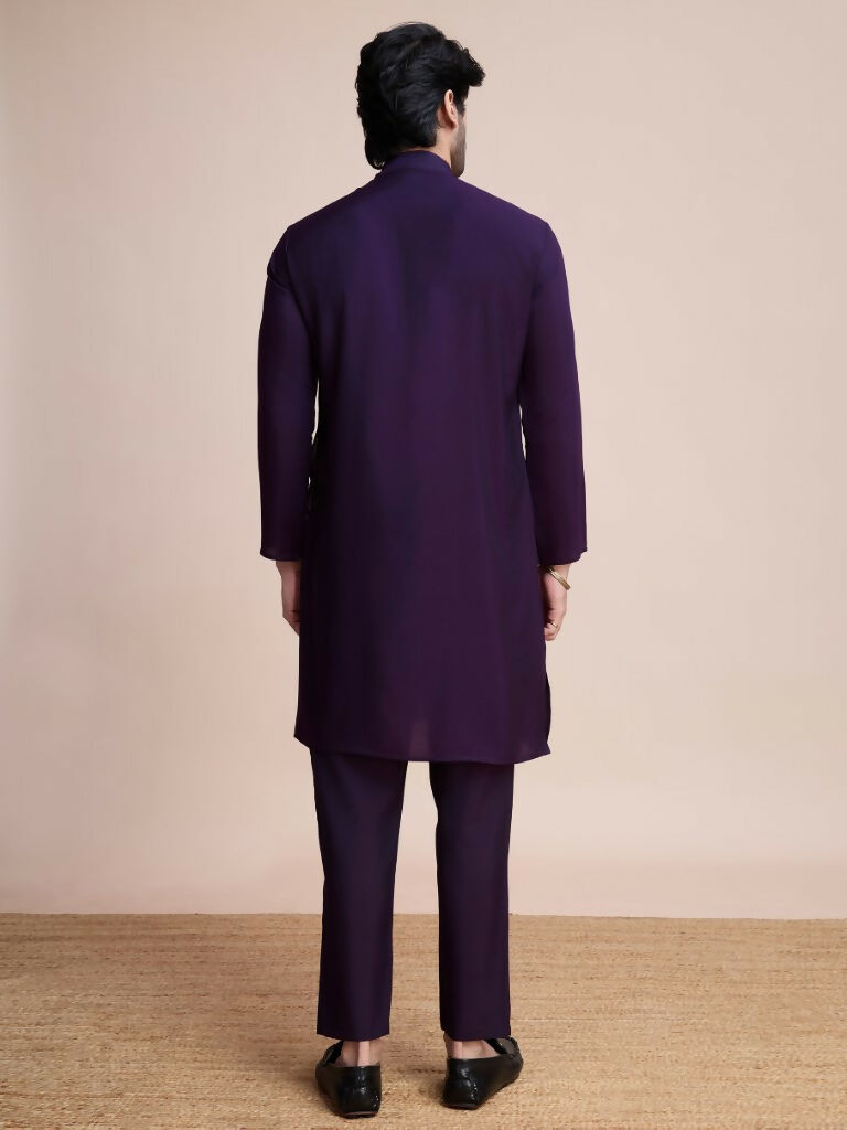 Vastranavya Traditional Festival Wear Pure Silk Thread & Sequence Embroidered Work Kurta
