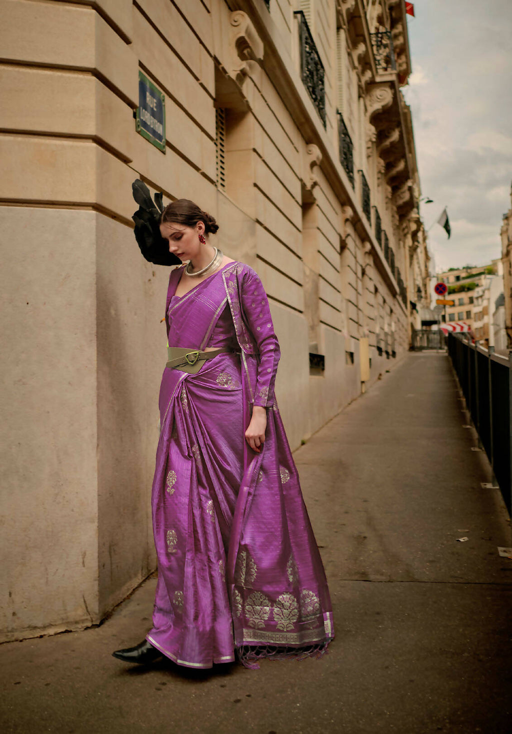 Viola Purple Weavead Thread & Zari Work, Handloom Weaving Banarasi Satin Silk Saree - Rajtex Kronicle Silk