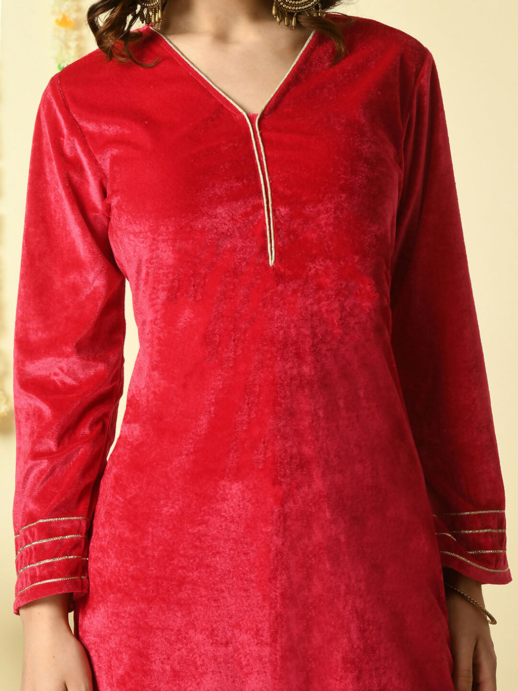 Myshka Women's Pink Velvet Kurta With Trousers Party Sets