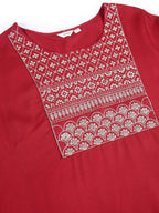 Sztori Plus Size Floral Yoke Design Thread Work Straight Kurta