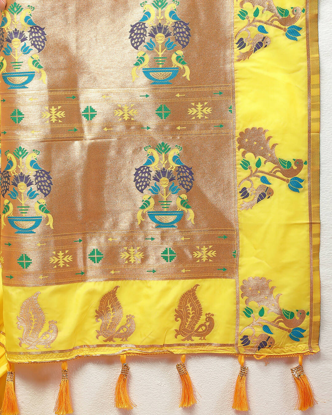 Lorenvalley Fashion Yellow Soft Paithani Silk Woven Design Copper Zari Meenakari Weaving Saree