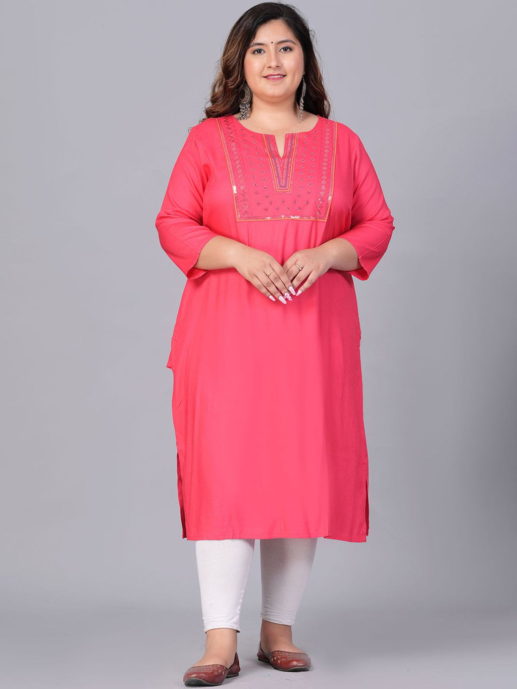 Sztori Women Yoke Design Thread Work Kurta
