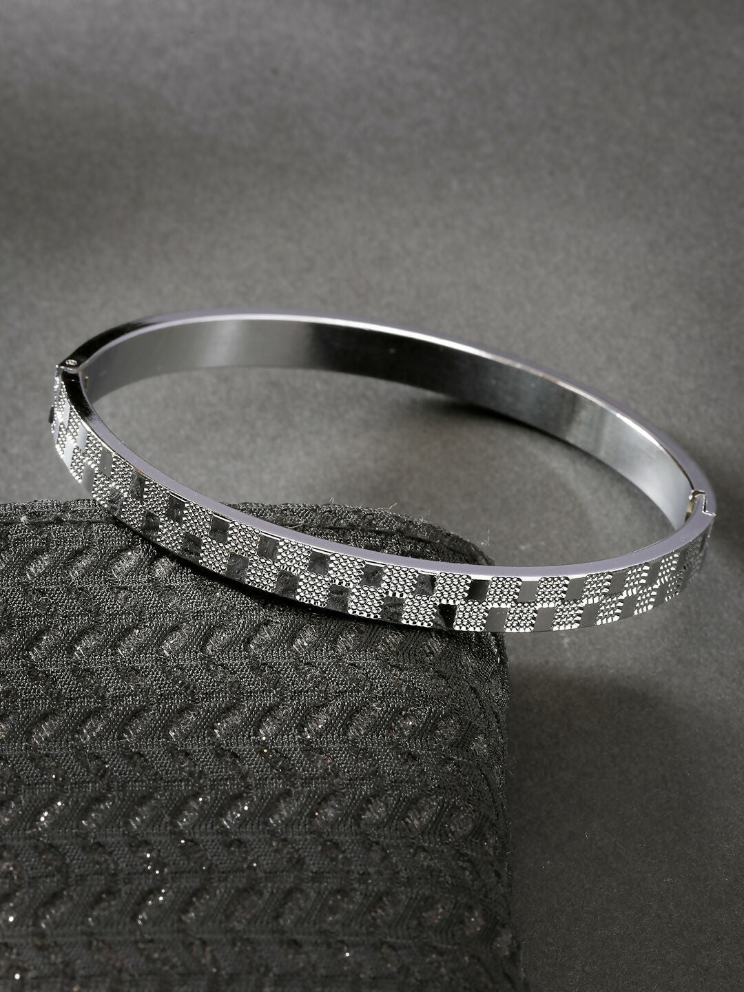 NVR Men's Set of 2 Rhodium-Plated Stainless Steel Kada Bracelet - Distacart