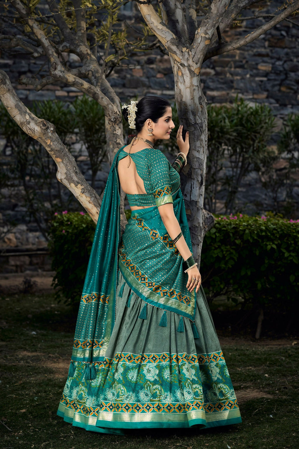 Vastranavya Floral Print With Foil Print Tussar Silk Lehenga With Unstitched Blouse - Sea Green