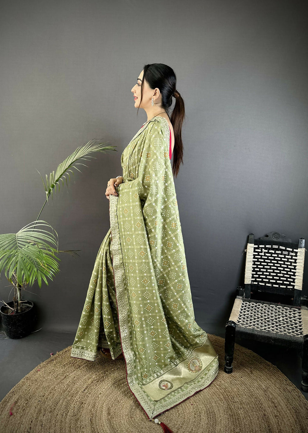 Joban Fashion Mehendi Green Bandhej Bandhani Vichitra Silk Bandhani Prints Saree - Distacart