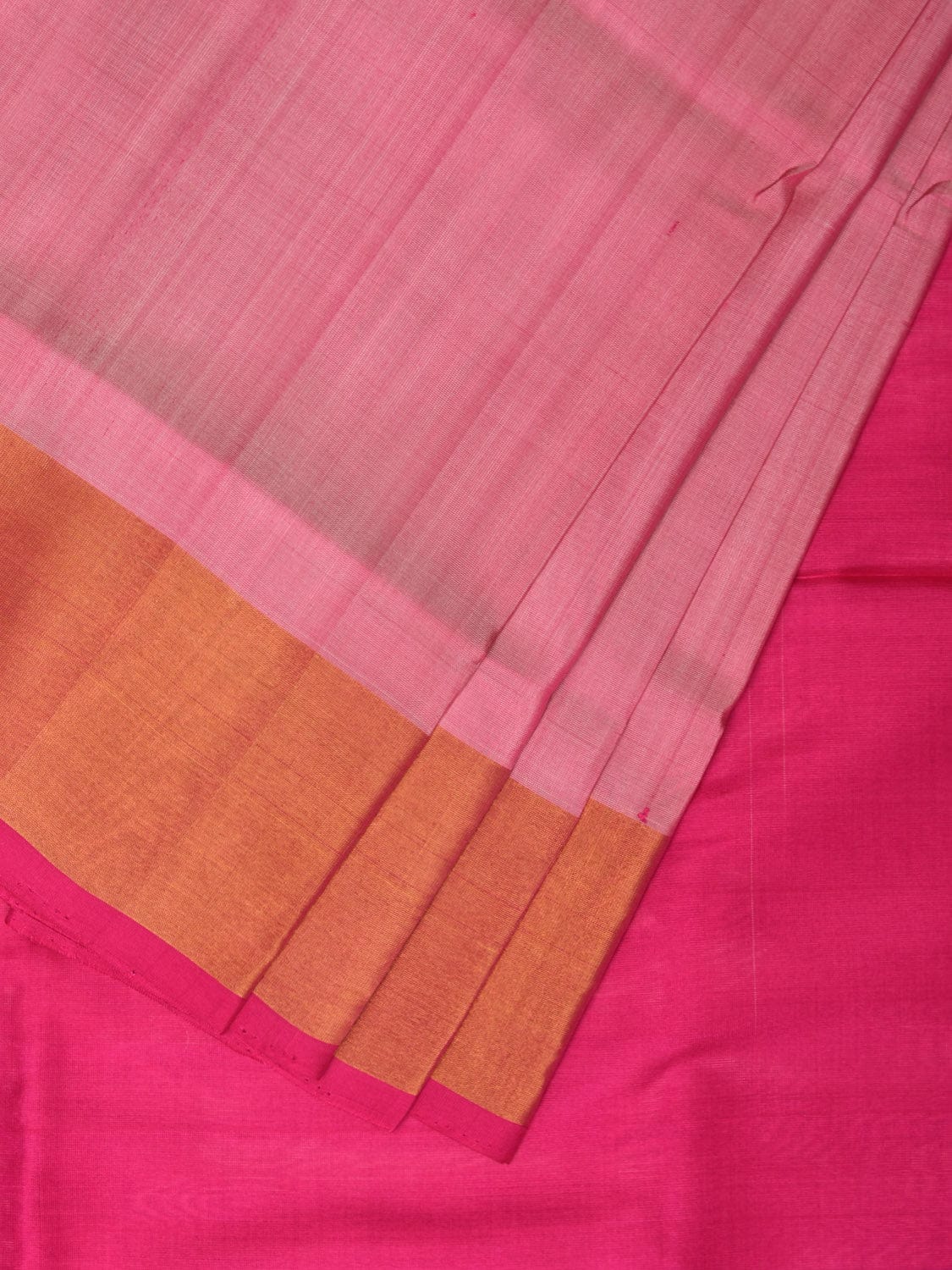 Peach and Pink Uppada Silk Handloom Plain Saree with Contrast Pallu Design - Global Threads