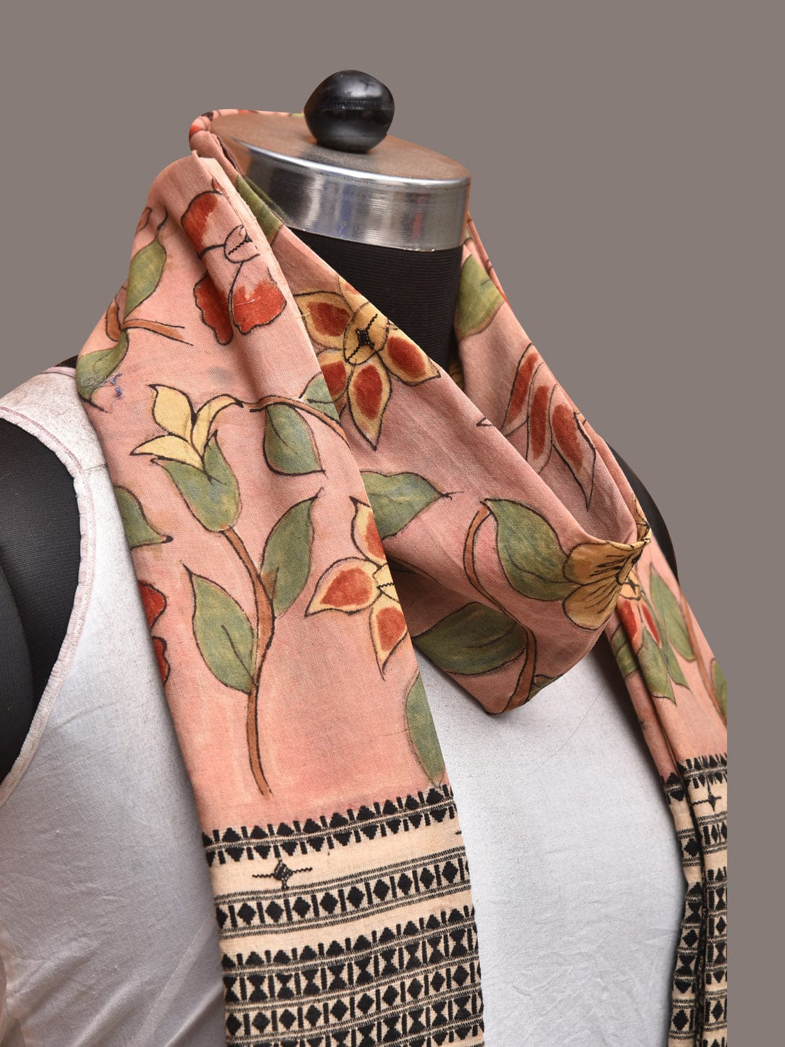Peach Kalamkari Hand Painted Cotton Bhujodi Handloom Dupatta with Floral Design - Global Threads