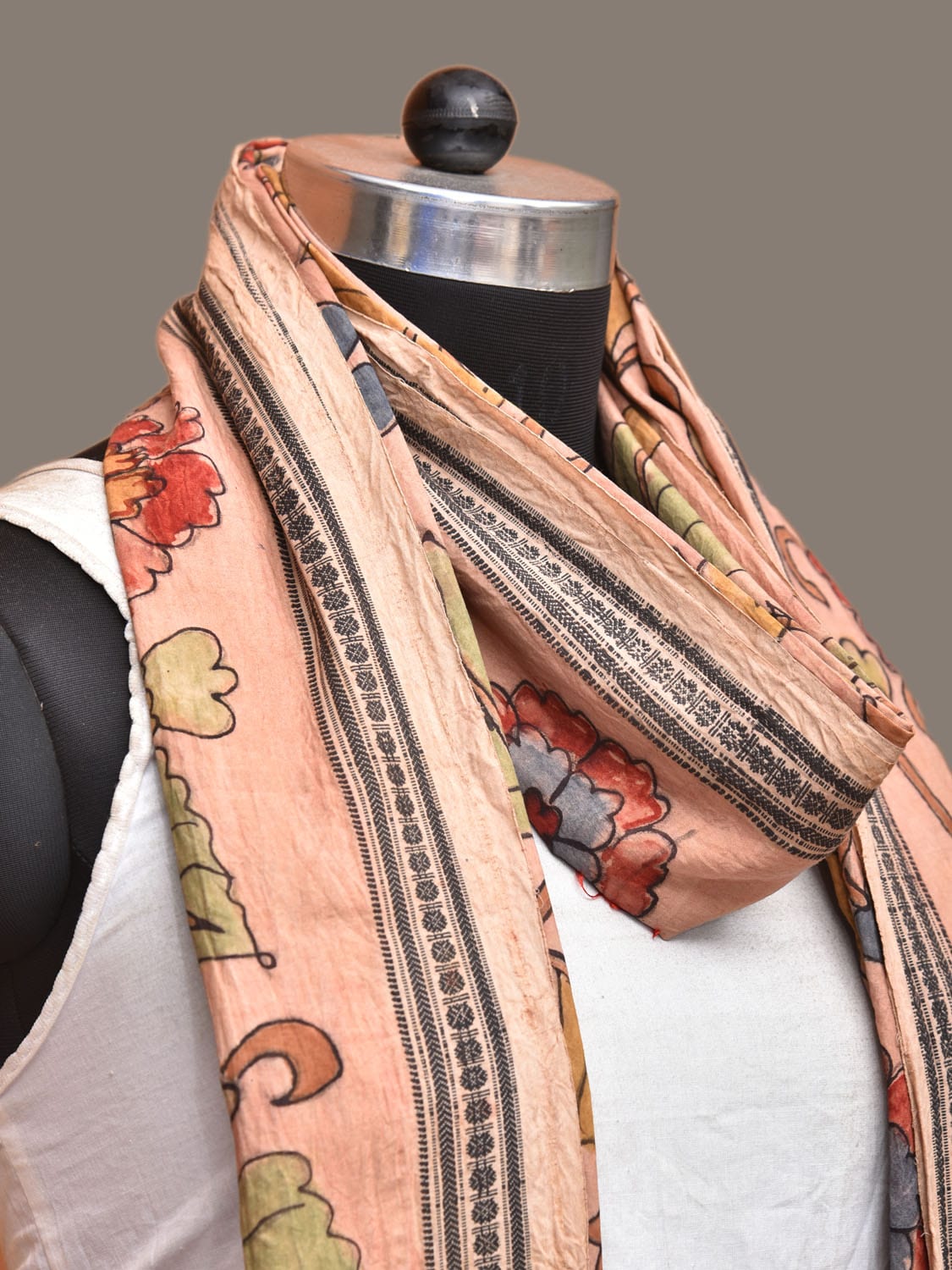 Peach Kalamkari Hand Painted Cotton Handloom Dupatta with Floral Design - Global Threads