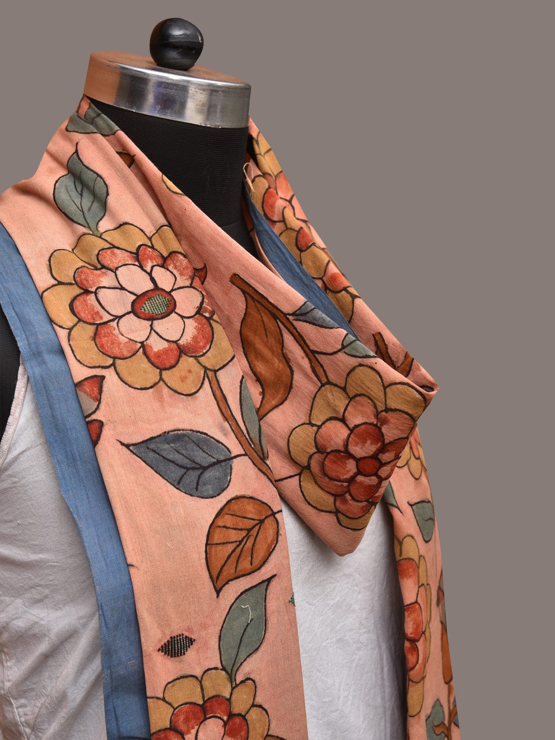 Peach Kalamkari Hand Painted Cotton Handloom Dupatta with Floral Design - Global Threads