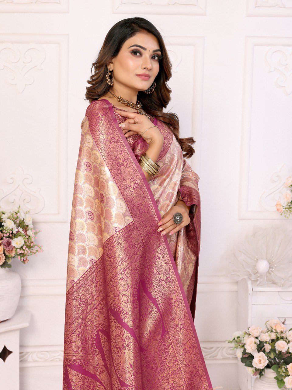 Anaita Off White Banarasi Chaturi Silk With Weaving Saree With Blouse - Distacart