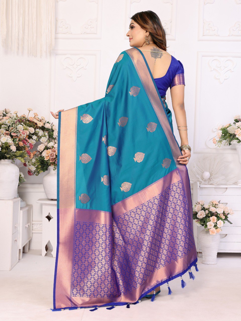 Anaita Dark Blue Weaving Saree With Blouse - Distacart