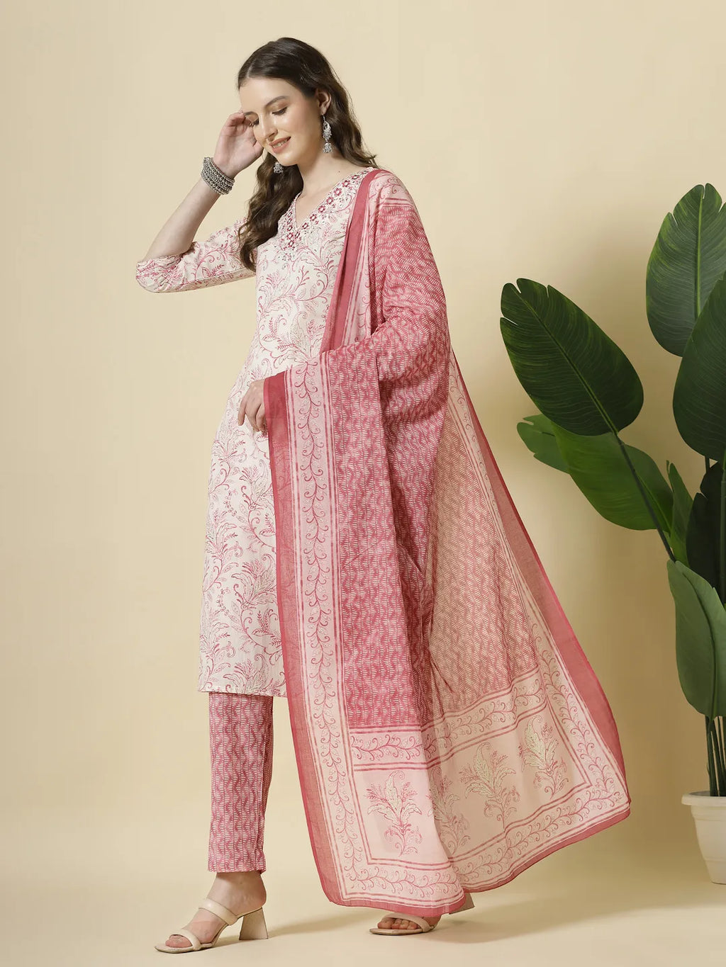 Yufta Pink Pure Cotton PaisleyThread Work Kurta Dupatta Pant Set