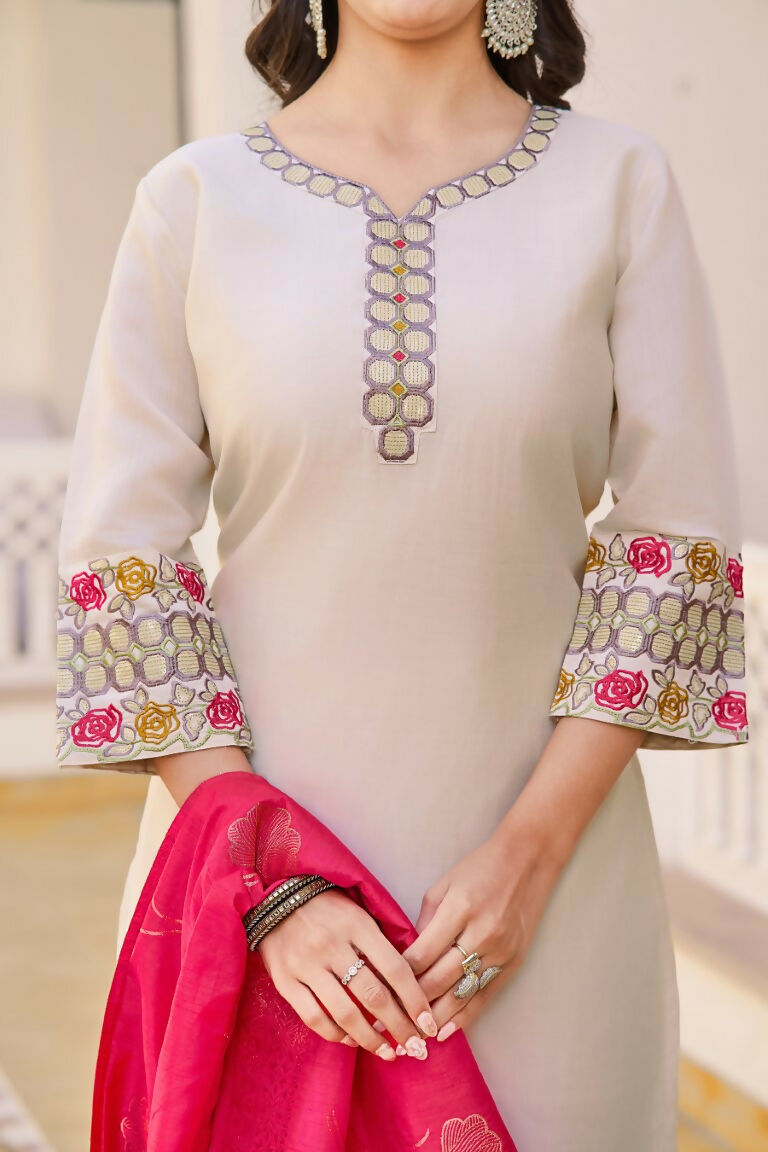 Festive Wear Ethnic White vetigun Stitched Suit With Dupatta - Nisha