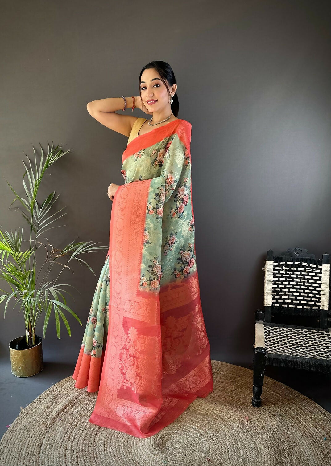 Joban Fashion Brick Red Floral Motifs Banarasi Silk Sarees