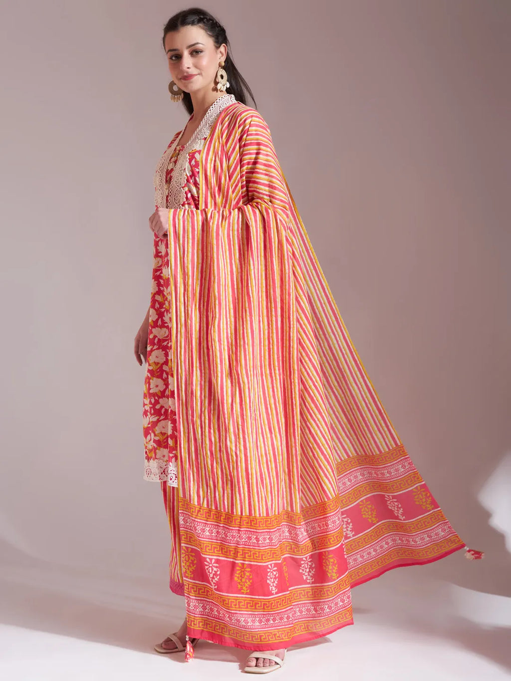 Yufta Pure Cotton Pink Kurta Dupatta Set With Lace Detailing