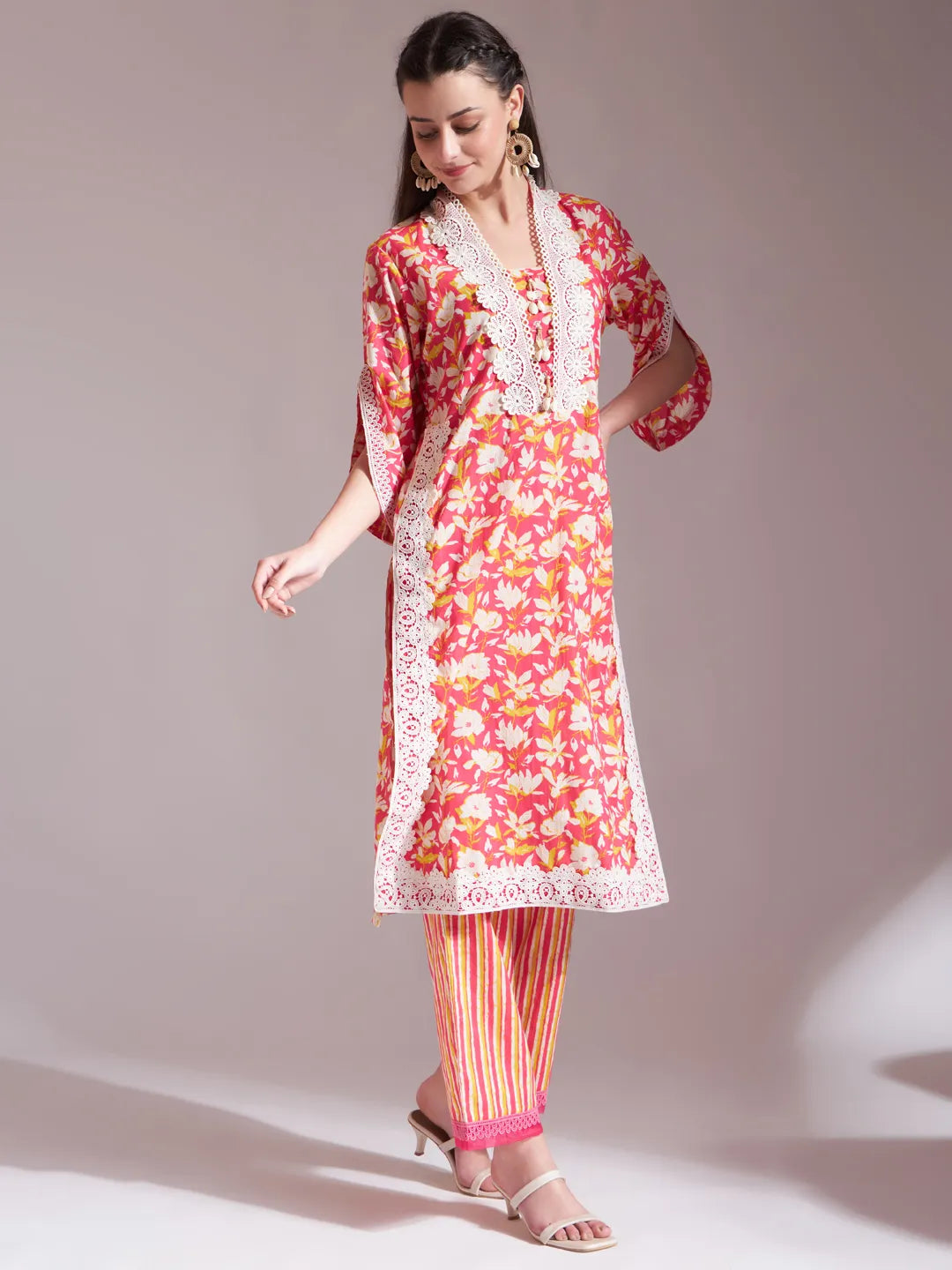 Yufta Pure Cotton Pink Kurta Dupatta Set With Lace Detailing