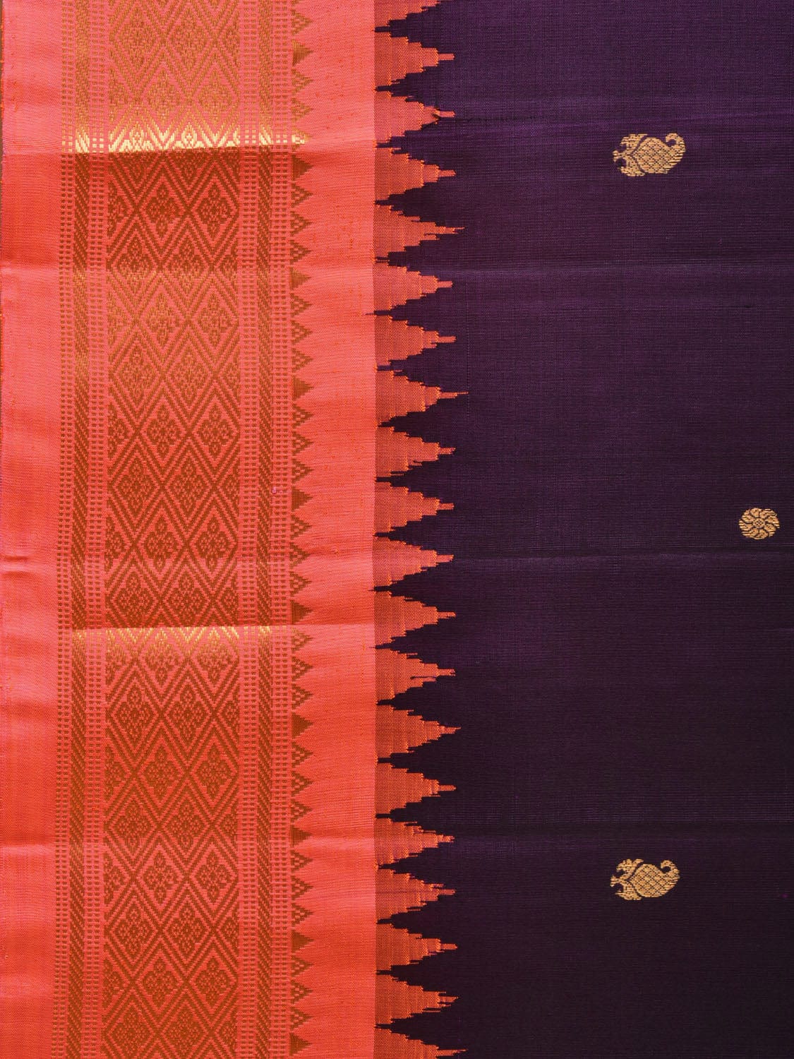 Purple and Peach Gadwal Silk Handloom Saree with Mango Pallu and Border Design - Global Threads