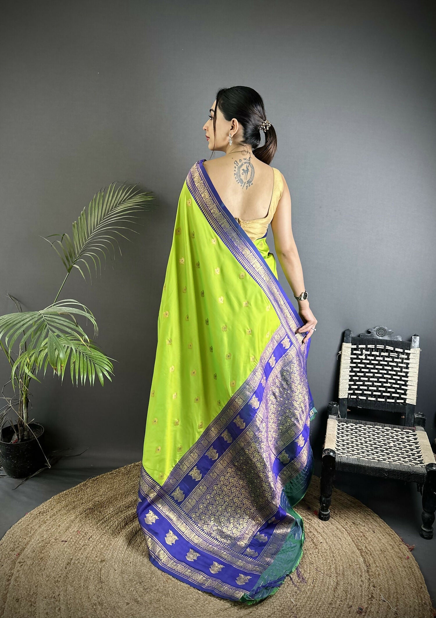 Joban Fashion Parrot Green Banarasi Soft Silk Woven Butti Saree - Distacart