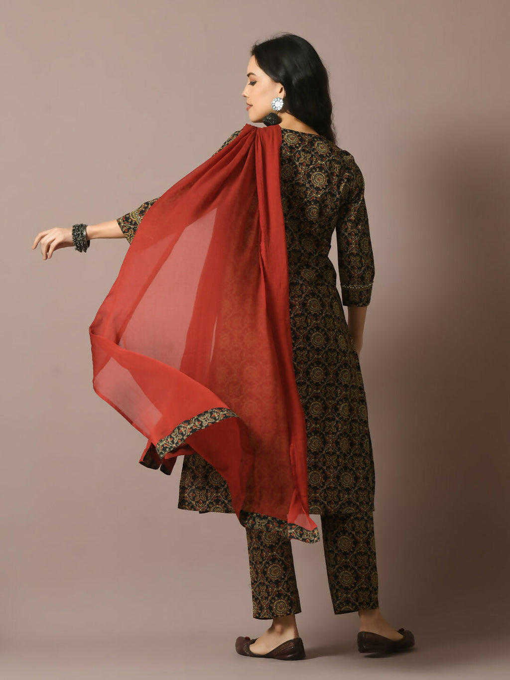 Myshka Women's Multi Printed Cotton Straight Party Kurta Set With Dupatta