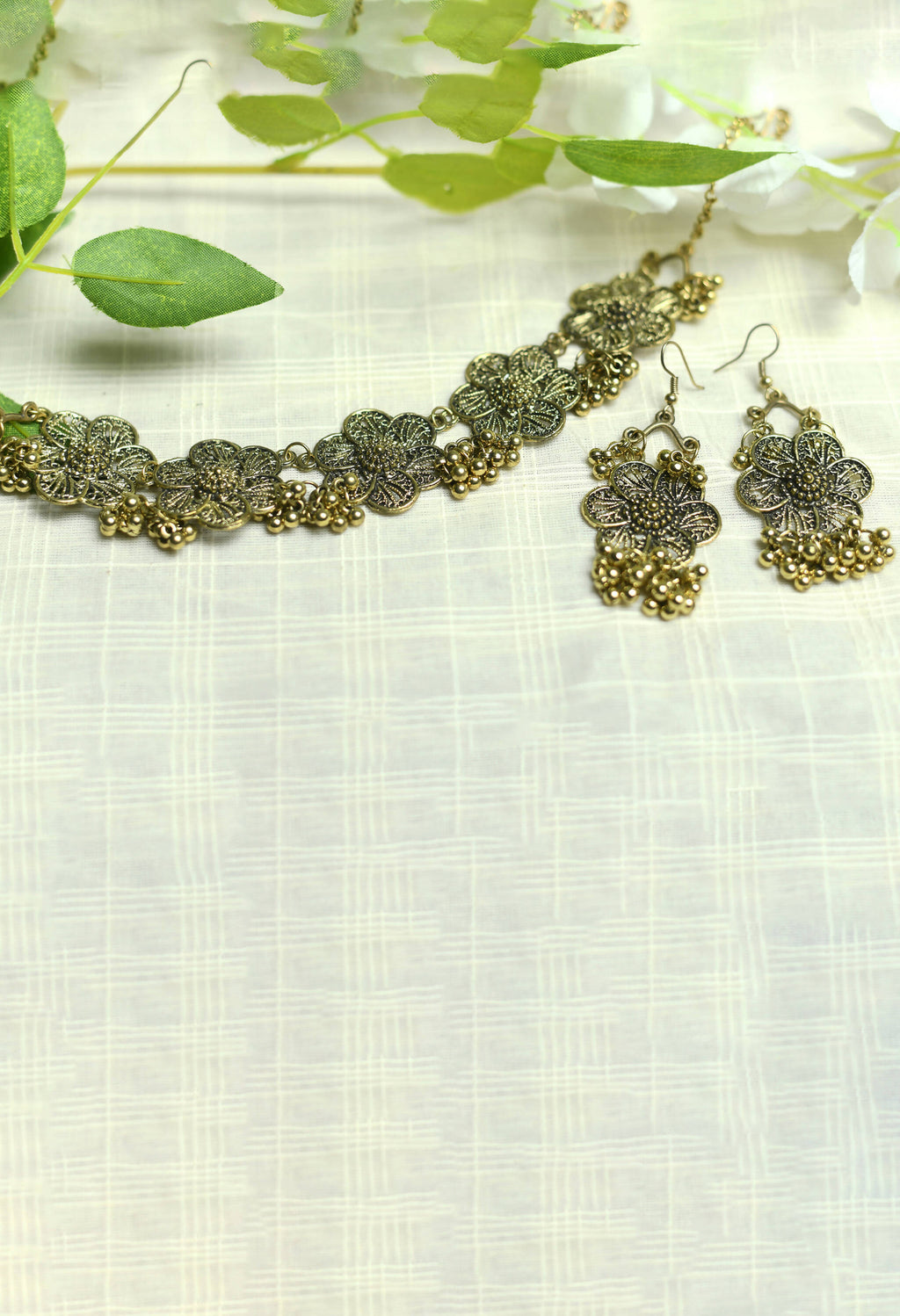 Mominos Fashion Johar Kamal Golden-Plated Brass Finish Floral Desgin Choker For Women - Distacart