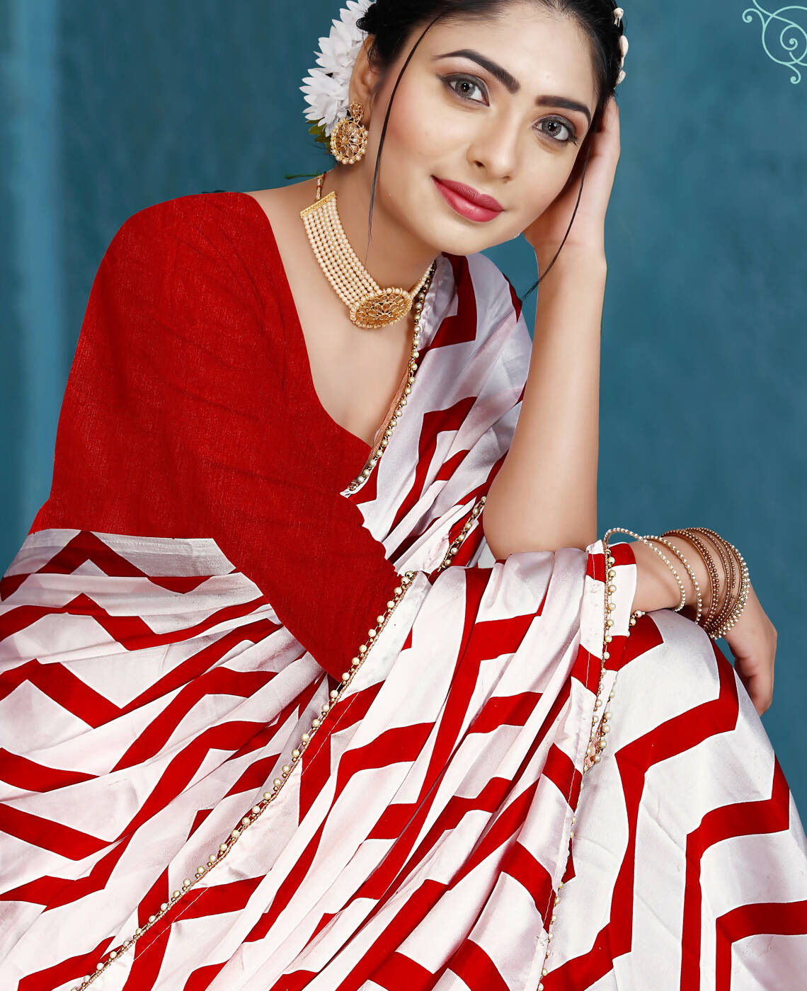 Red Japan Satin Stripe Printed Saree With Unstitched Blouse Piece - Laavanya