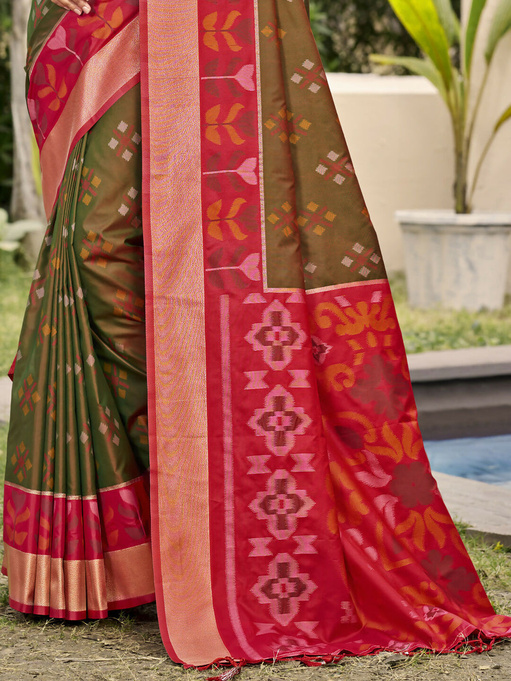 Shree Shyam Fashion Pochampalli Silk Brown Saree - Distacart