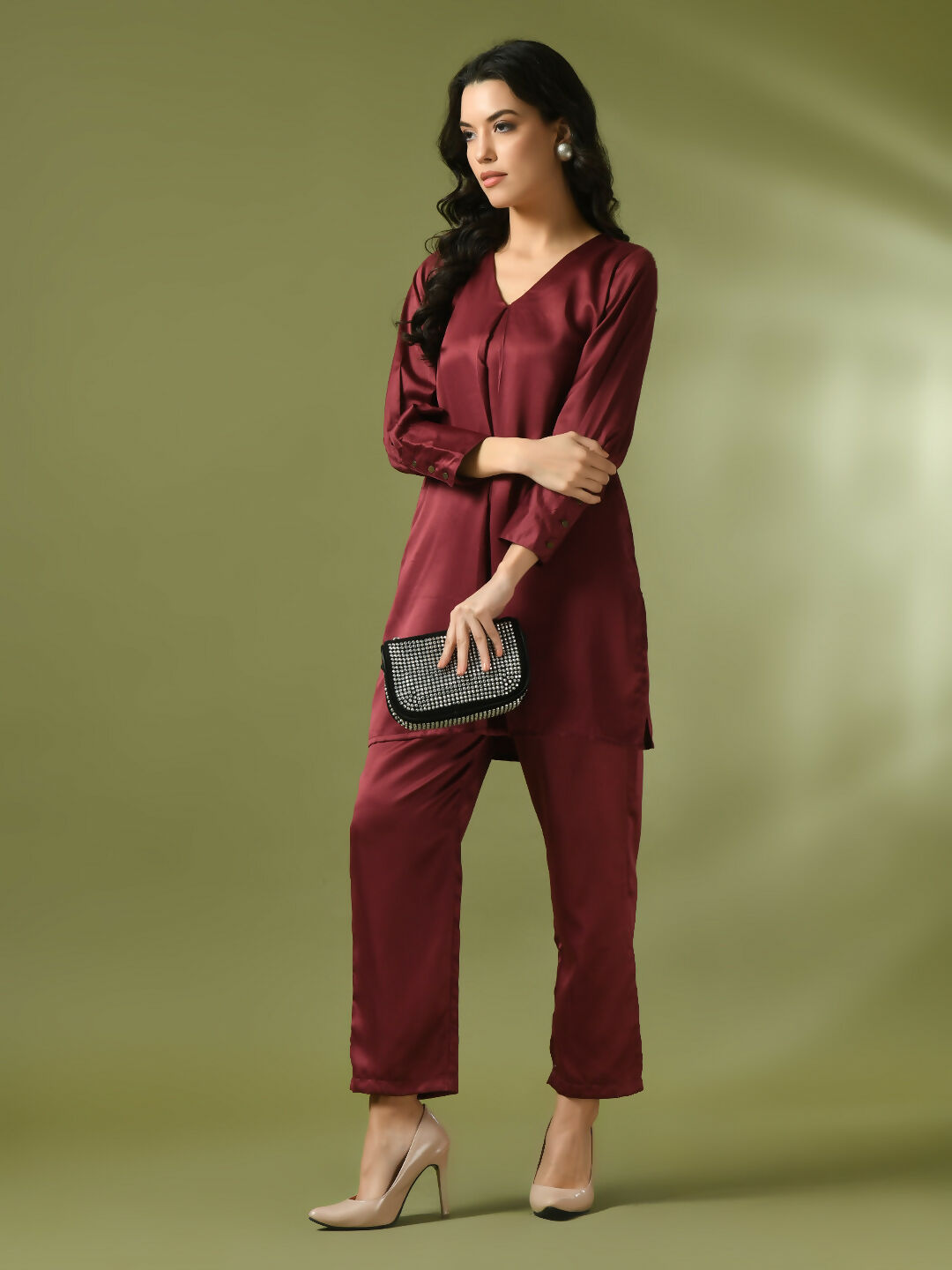 Myshka Women's Maroon Solid Satin V-Neck Party Tunic With Trousers Co-ord set