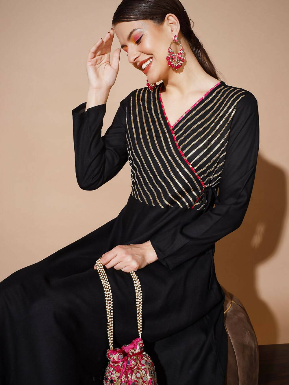 Myshka Women Black Solid Kurtas - Distacart