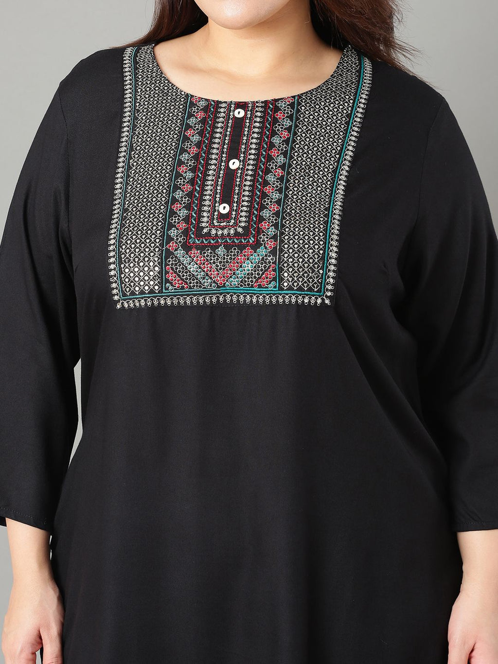 Sztori Plus Size Floral Yoke Design Sequinned Straight Kurta