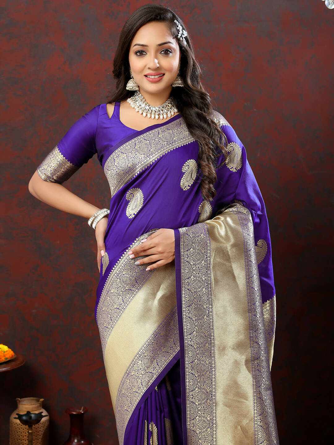 Lorenvalley Fashion Purple Soft Silk Woven Design Gold Zari Weaving Saree