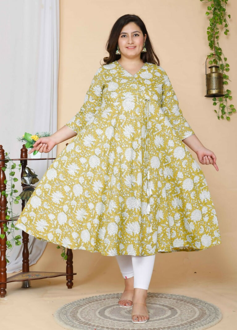 Miravan Women's Plus Size Yellow Floral Anarkali Kurta