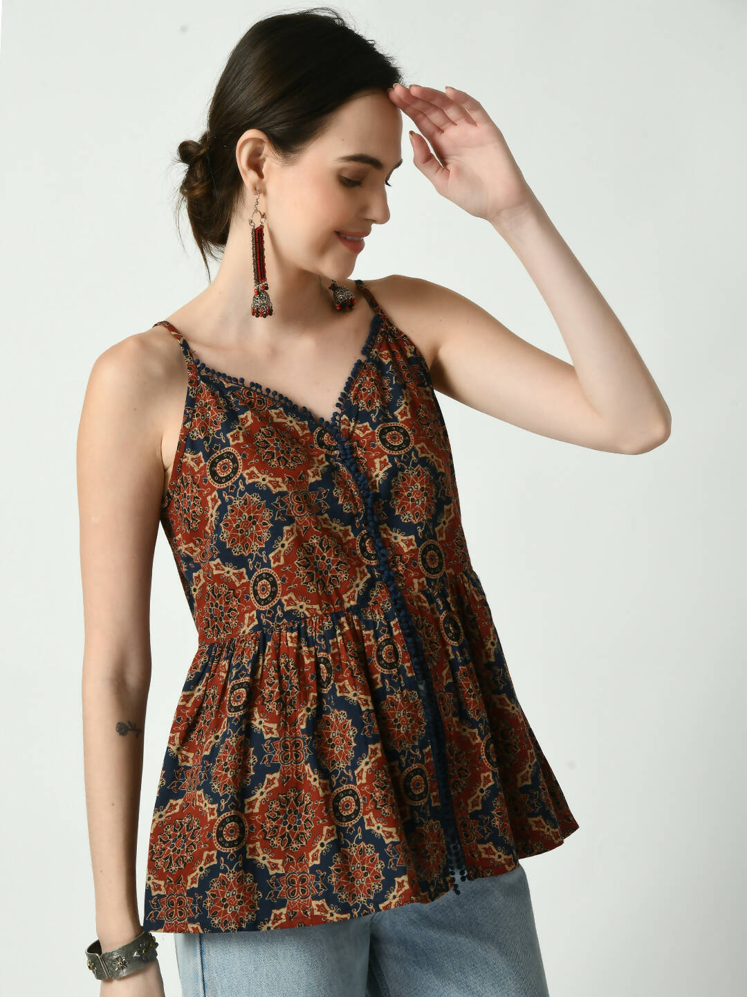Myshka Women's Rust Printed Sweetheart Neck Top