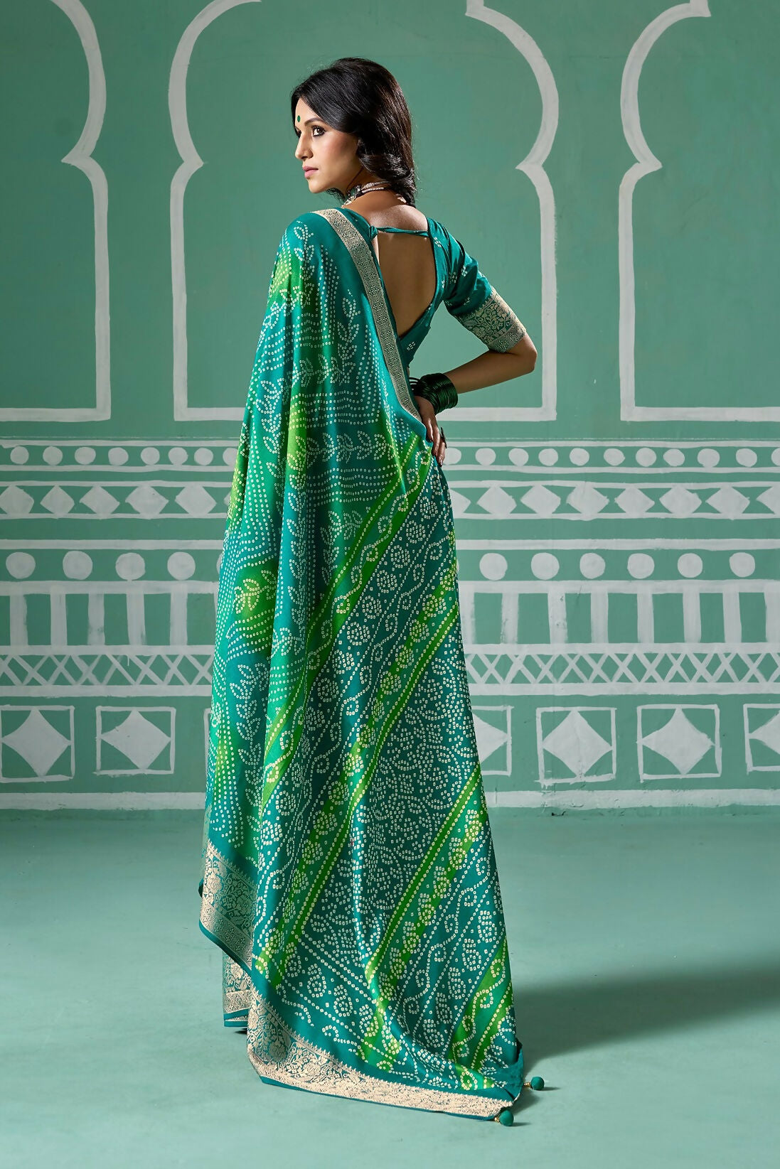 Joban Fashion Vicitra Silk Green Soft Fabric With Digital Print Saree