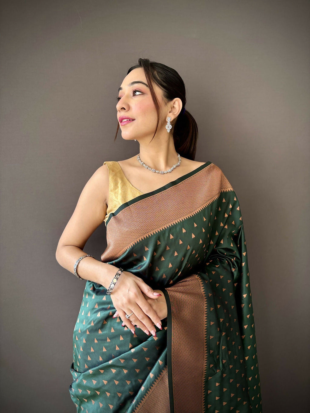 Joban Fashion Green Jacquard Butti Soft Lichi Silk Paithani Saree - Distacart