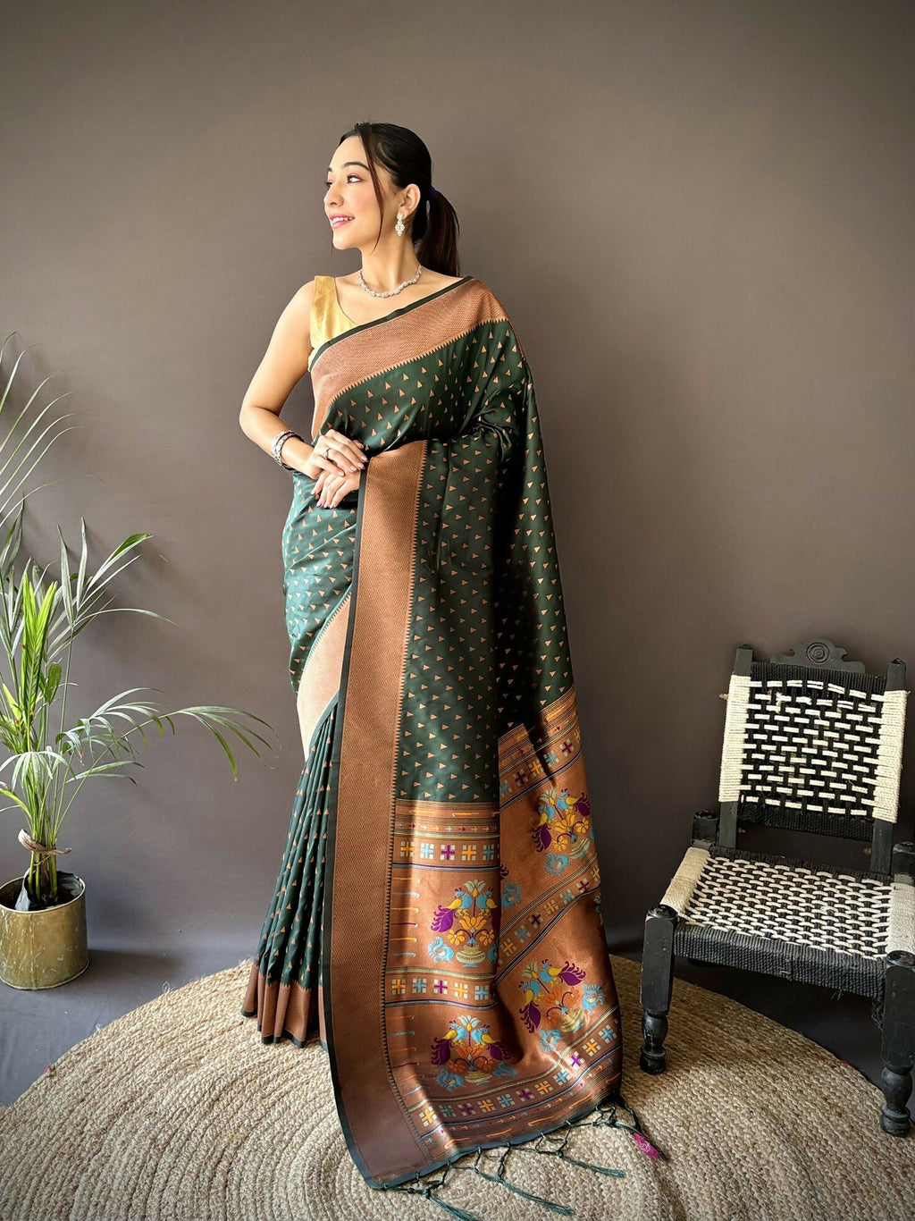 Joban Fashion Green Jacquard Butti Soft Lichi Silk Paithani Saree - Distacart